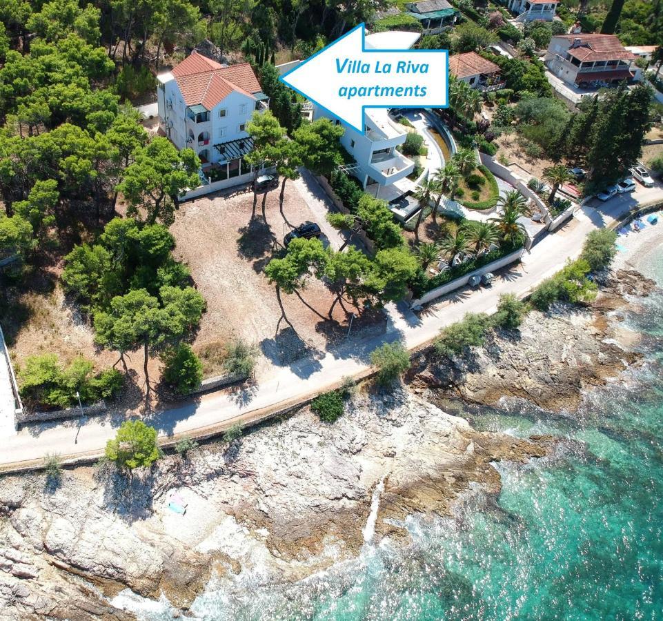 Apartments Villa La Riva - Seafront Accommodation Sutivan Bagian luar foto